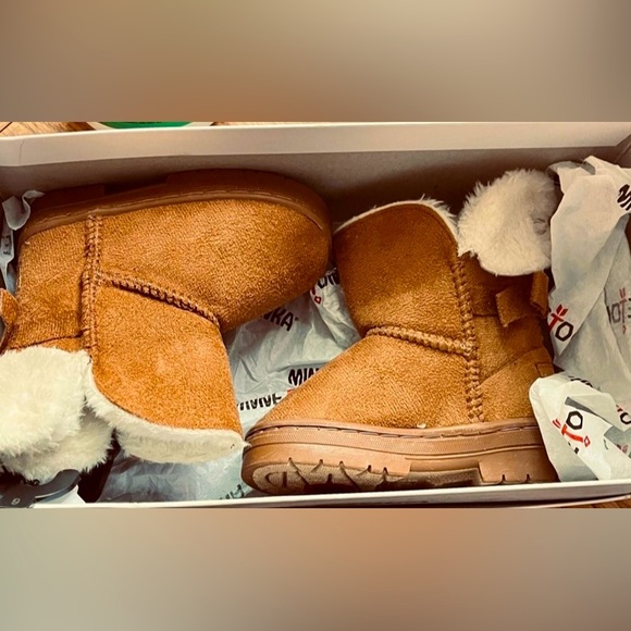 ✨ NEW✨ Bebe Mid-Calf W/Faux Fur Boots (Cognac), TD Size 6C - $25 - Picture 3 of 10